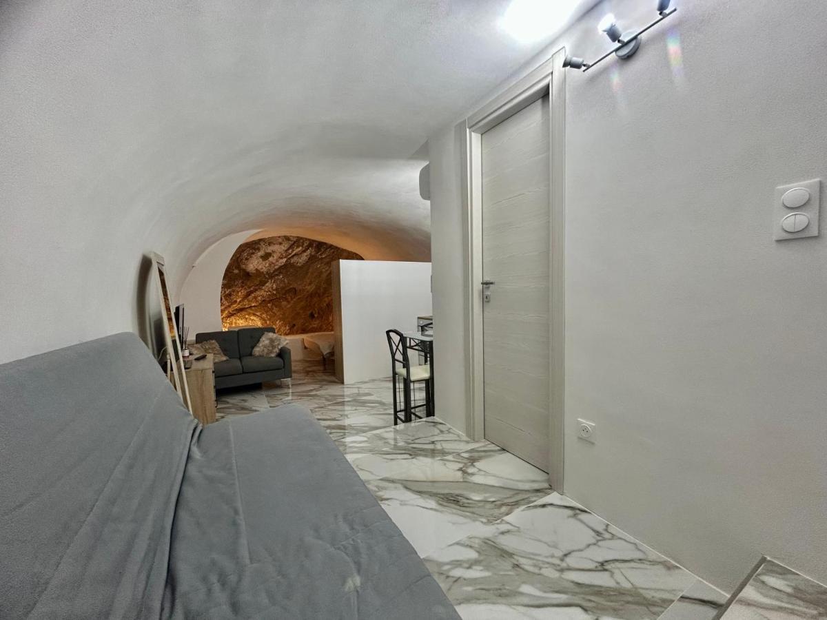 Cave House Apartment Μεντόν Εξωτερικό φωτογραφία