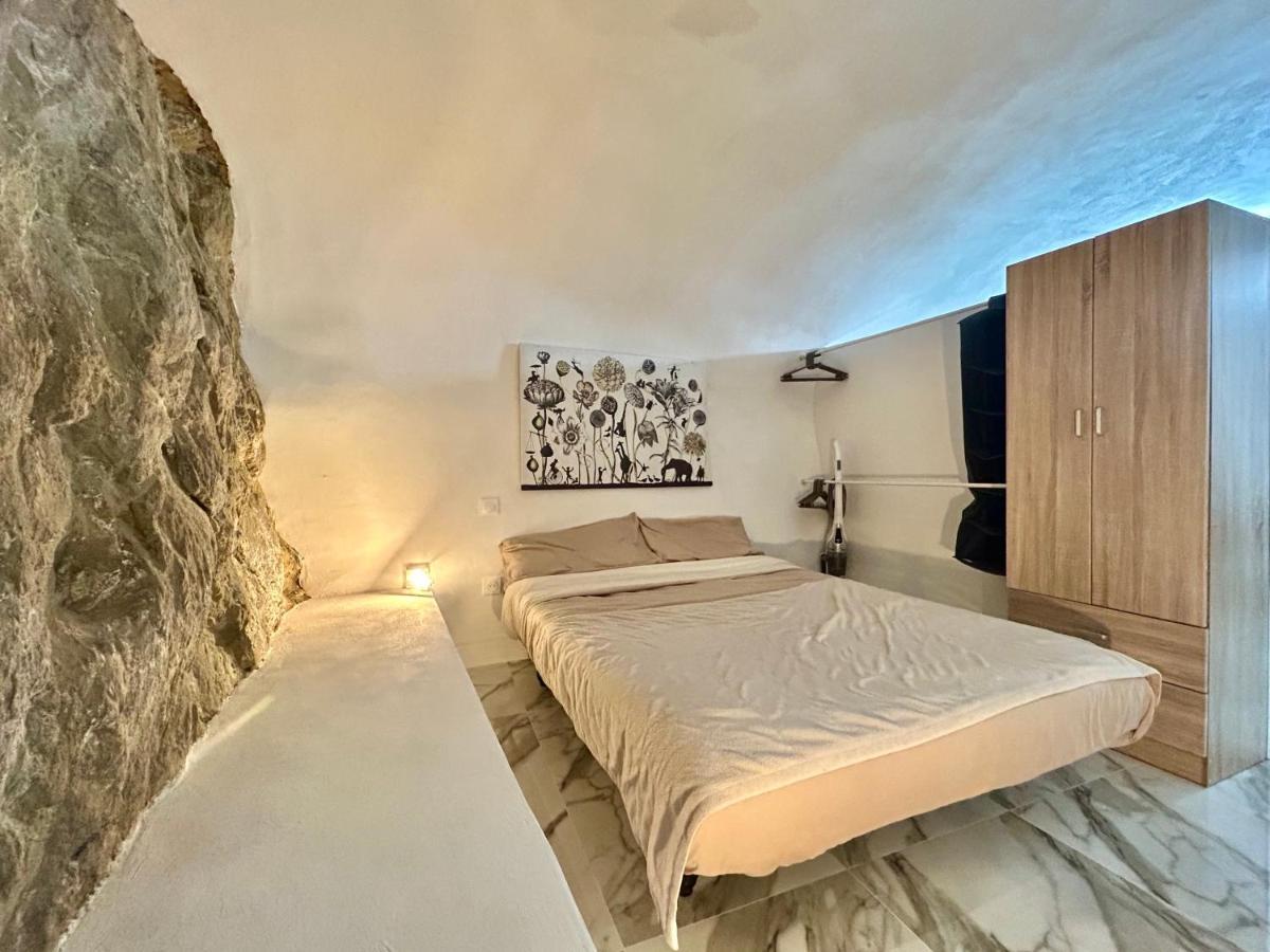 Cave House Apartment Μεντόν Εξωτερικό φωτογραφία
